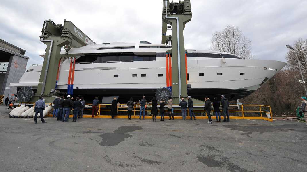 Sanlorenzo launches SL 118 "H1"