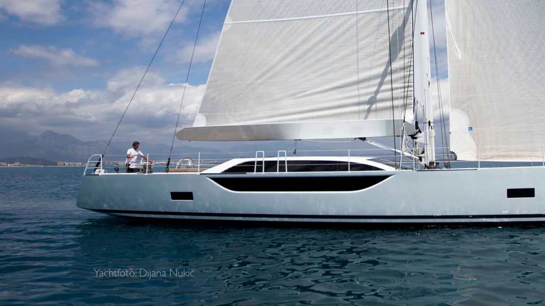 Stapellauf der 24m-Slup „Bliss“ in Antalya