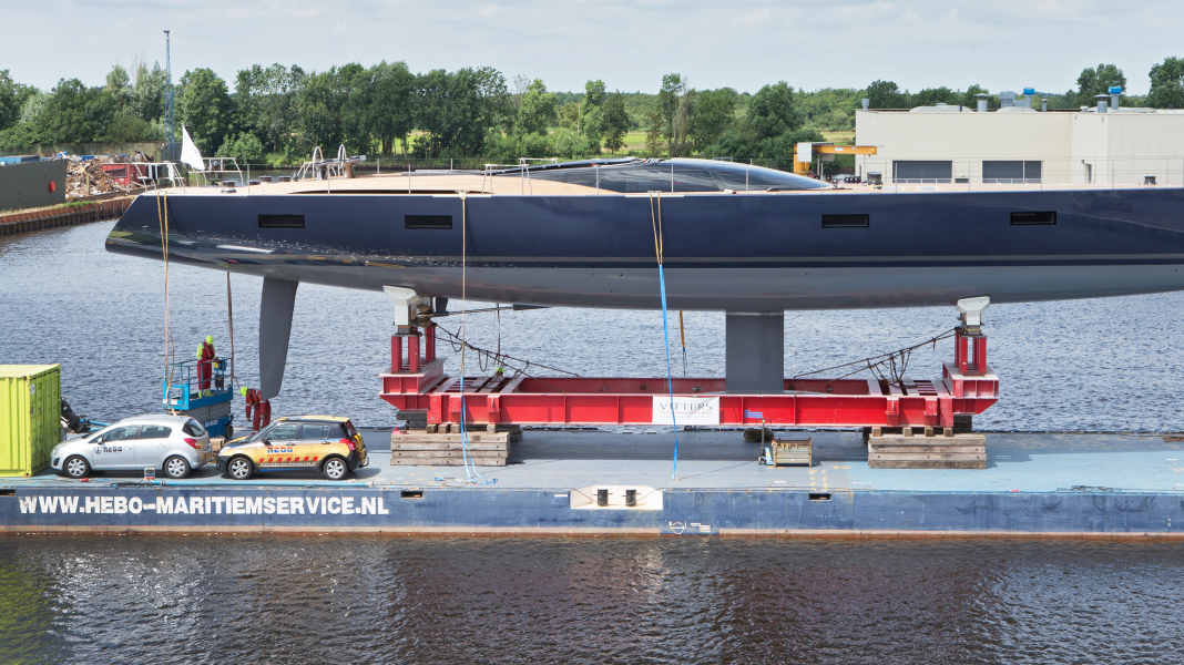 Vitters put 33-metre "Missy" in the water