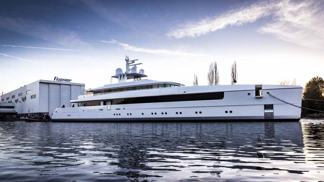 Briand-Design aus Feadship-Hallen
