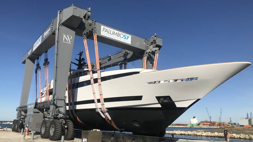 ISA Yachts launched "Agora III"