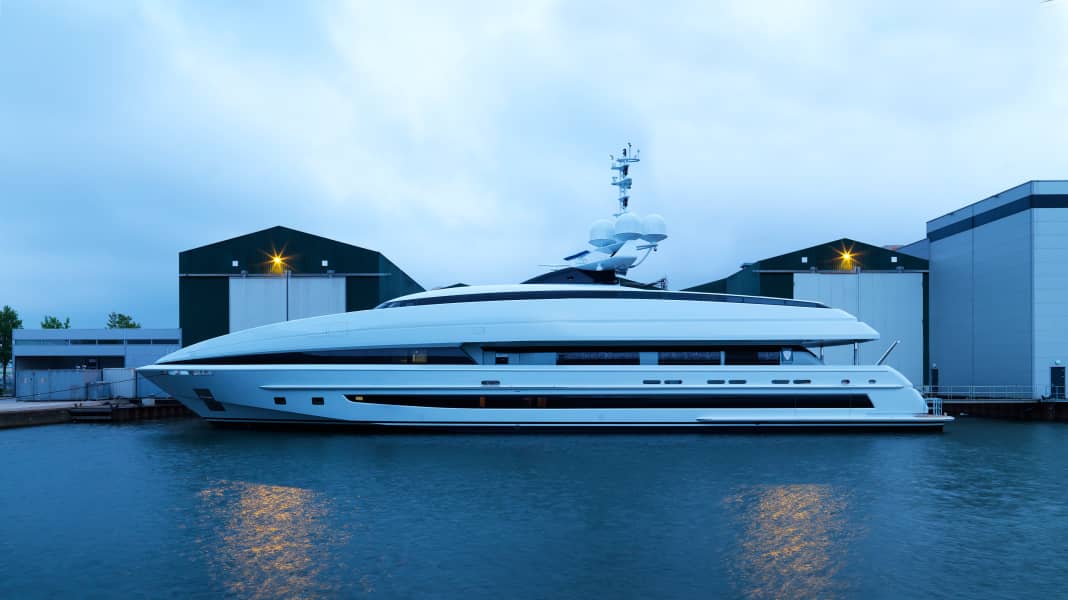 Heesen shows "Crazy Me"