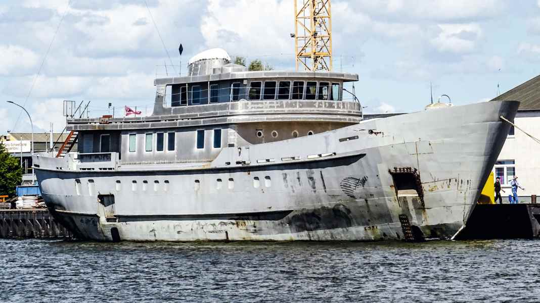 Eisbrecher wird Explorer