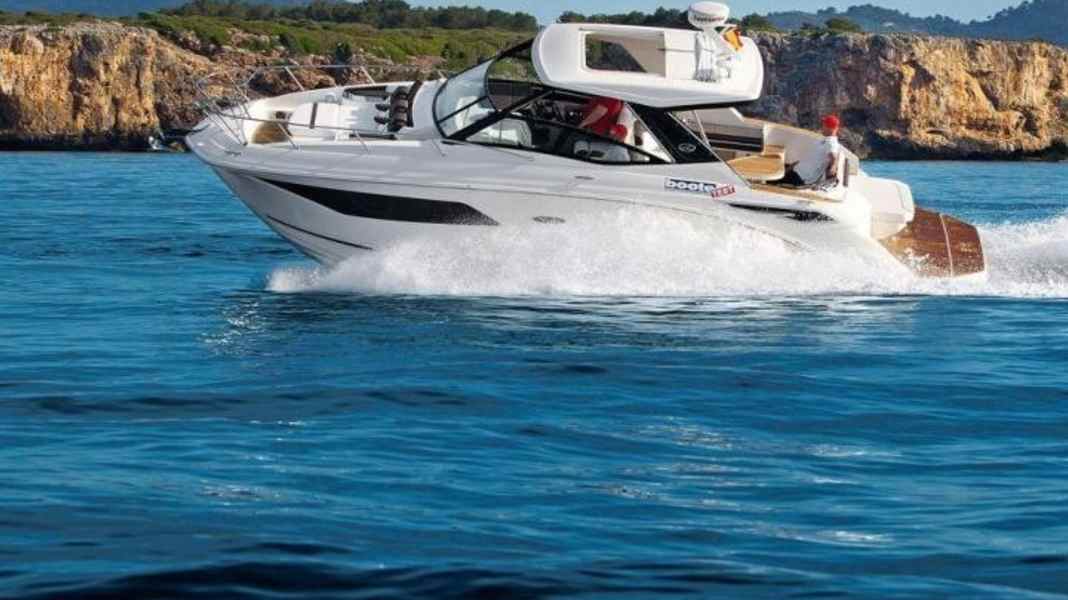 Test: Sea Ray 320 SD - Schön kreativ