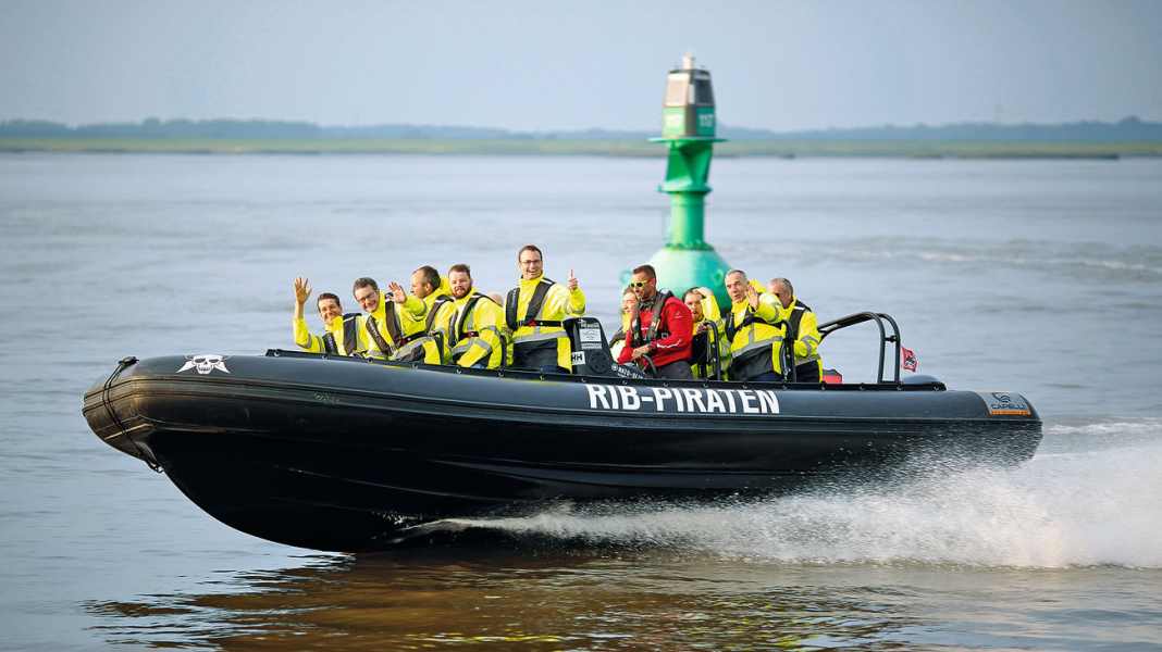 Report: RIB pirates - one, two, three - full throttle!