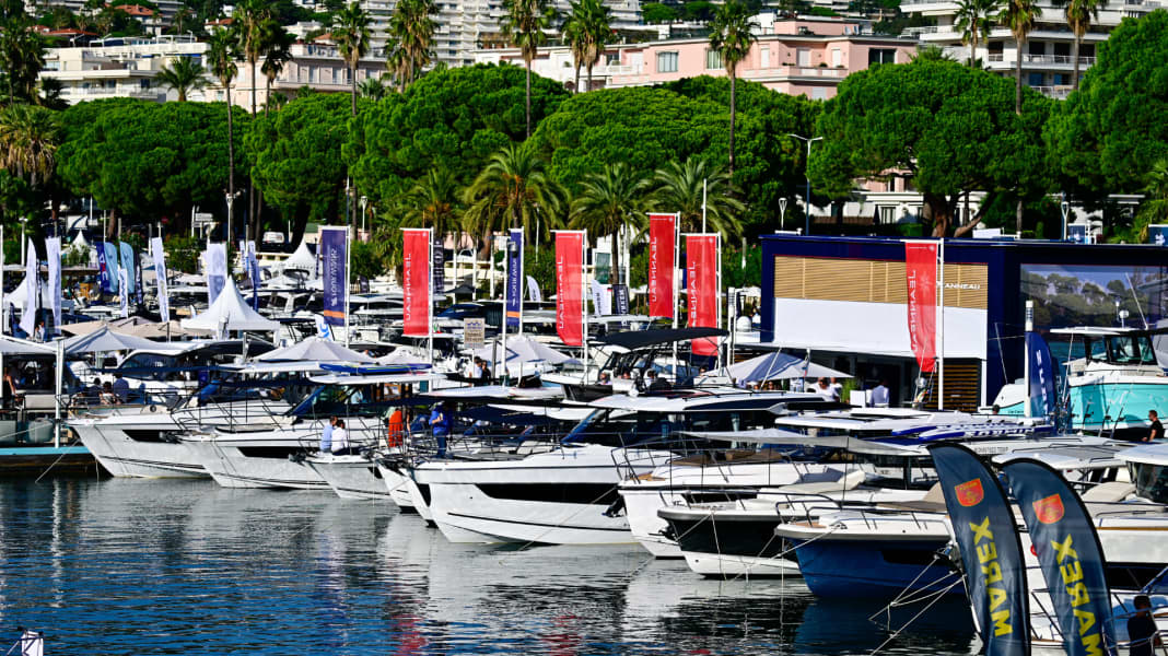Cannes Yachting Festival: 580 Motorboote an der französischen Riviera erleben