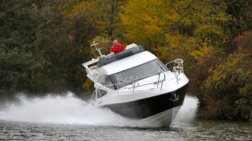 Galeon 340 Fly