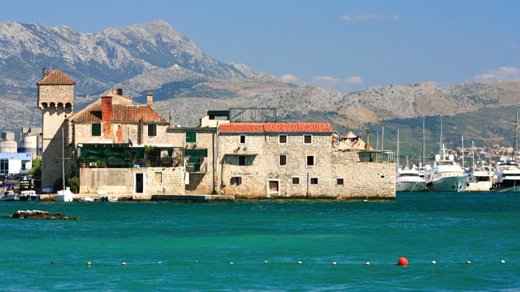 Croatia: Bay of castles