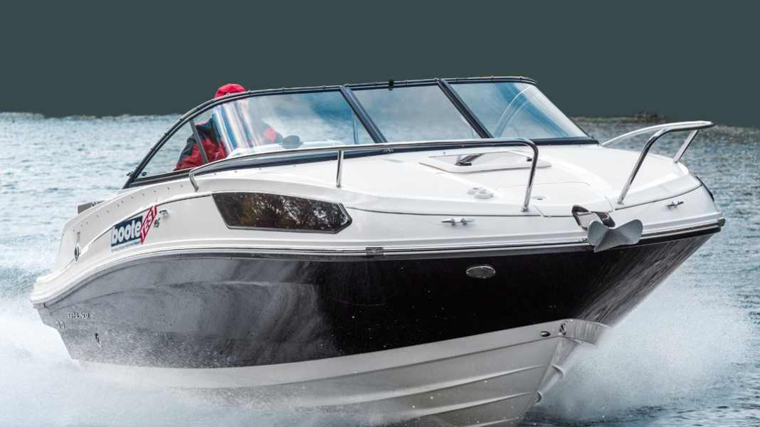 Test: Bayliner VR5 Cuddy - Attached