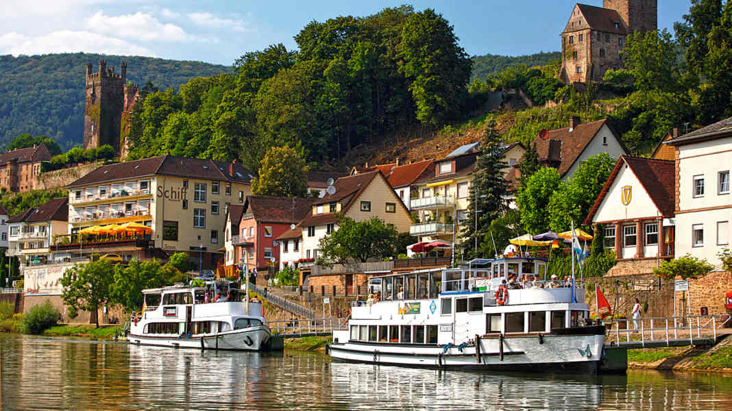 New charter yacht on the Neckar