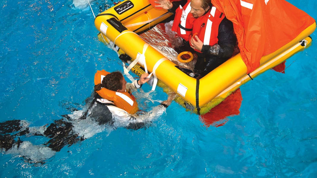 Rettungsinseln im Test - Insel-Begabung