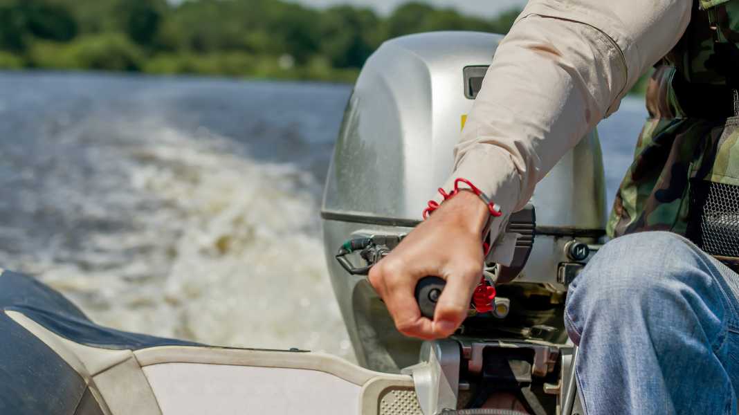 Small boat = small risk?