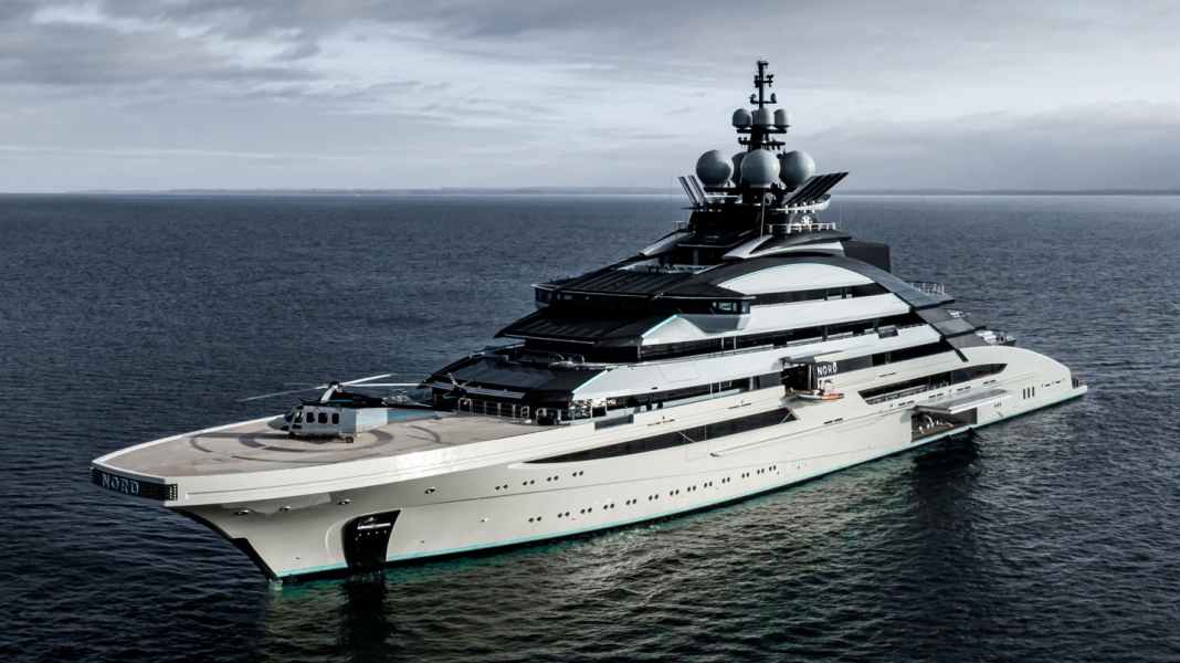 Guerre d'Iran : "Nord" - le premier méga-yacht passe le détroit d'Ormuz