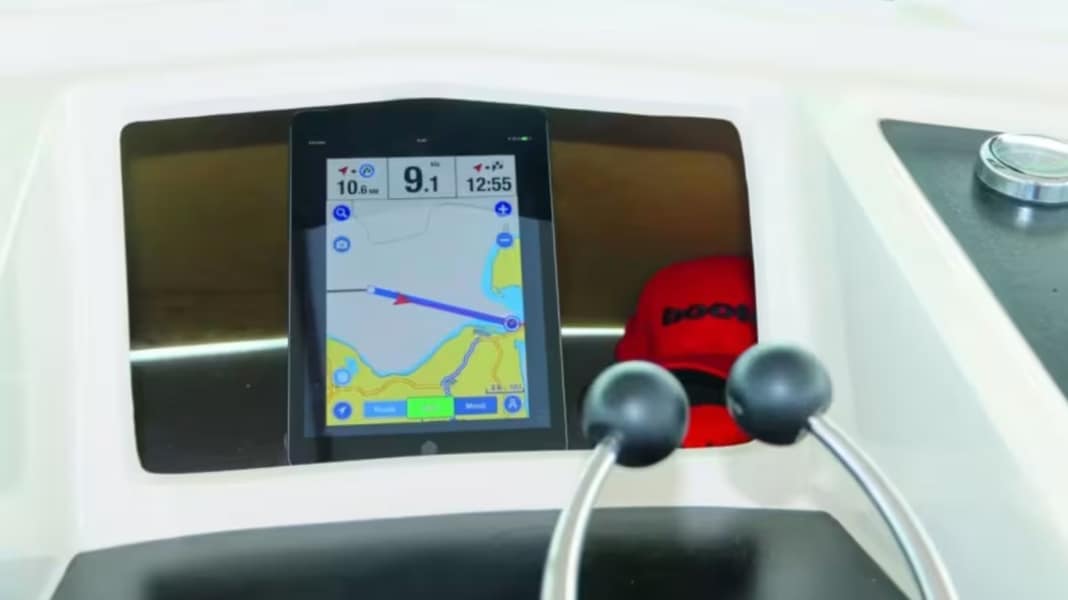 Safely to your destination: the best apps for navigation and safety 2026