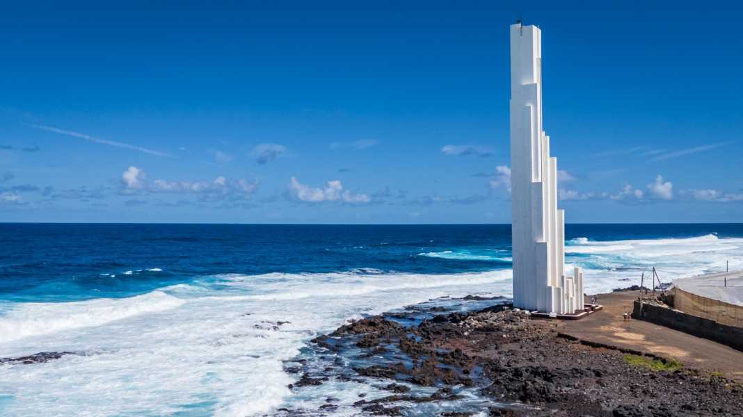 Besondere Leuchttürme: Punta del Hidalgo - moderne Formen als Abbild der Natur