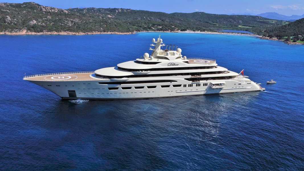 Lürssen liefert Superlativ "Dilbar" aus
