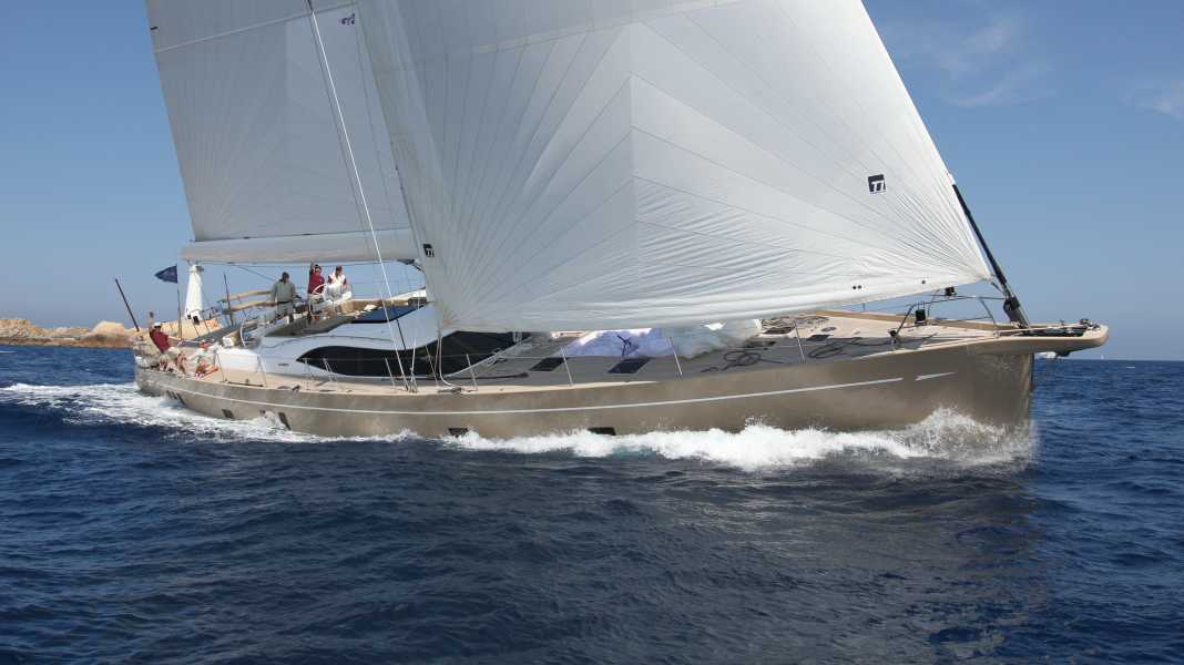 IT entrepreneur rescues Oyster Yachts