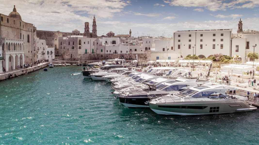 Monopoli with yachts