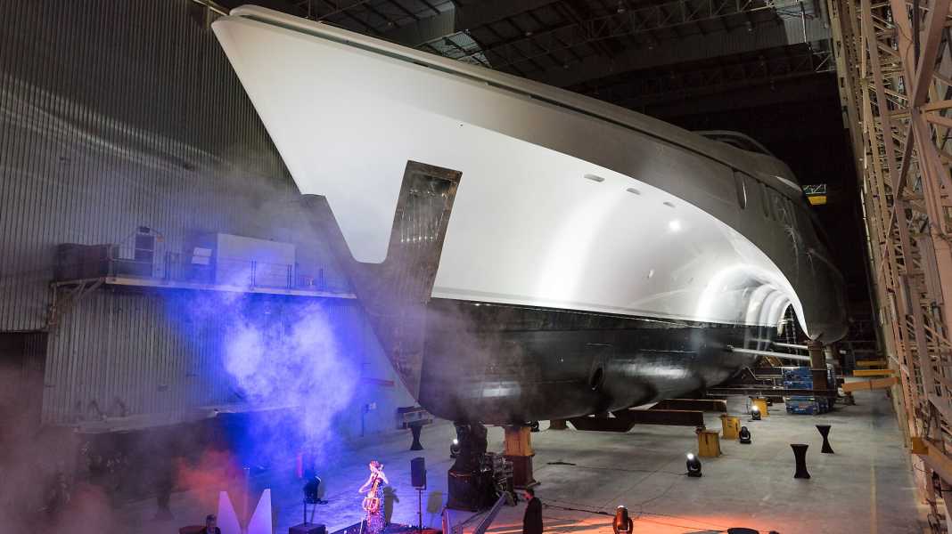 84-Meter-Trimaran vor Fertigstellung