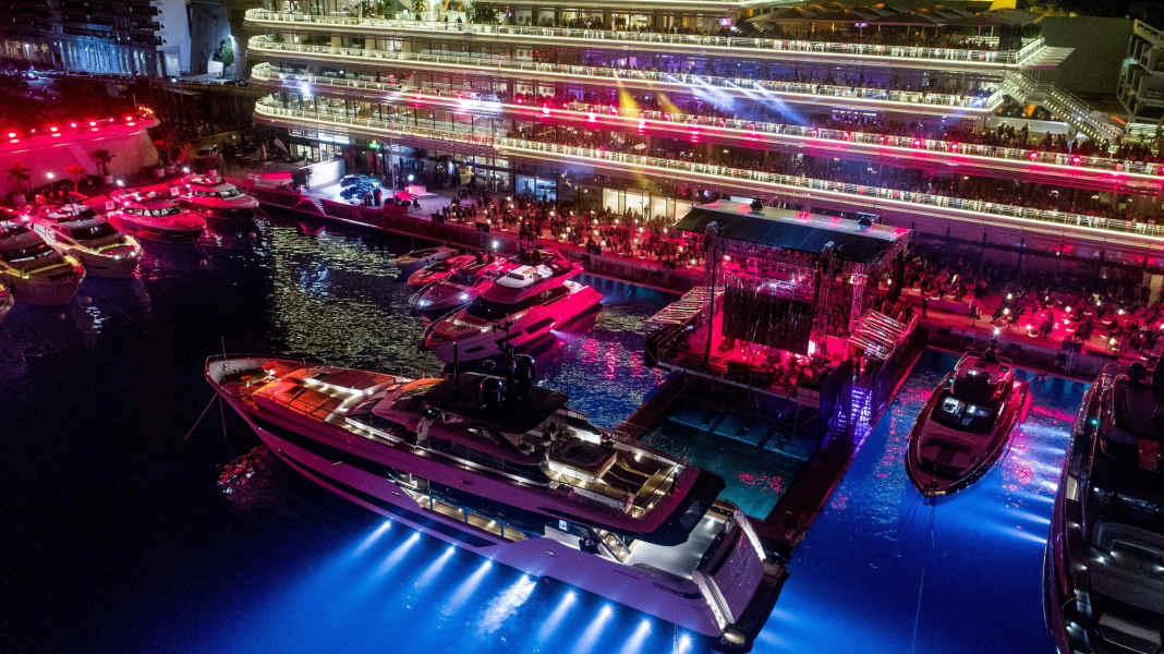 „Sting“ und Ferretti in Monaco