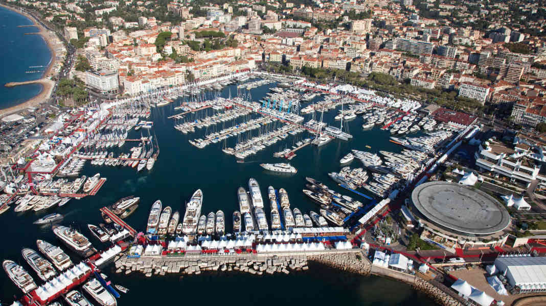 Show launch on the Côte d'Azur