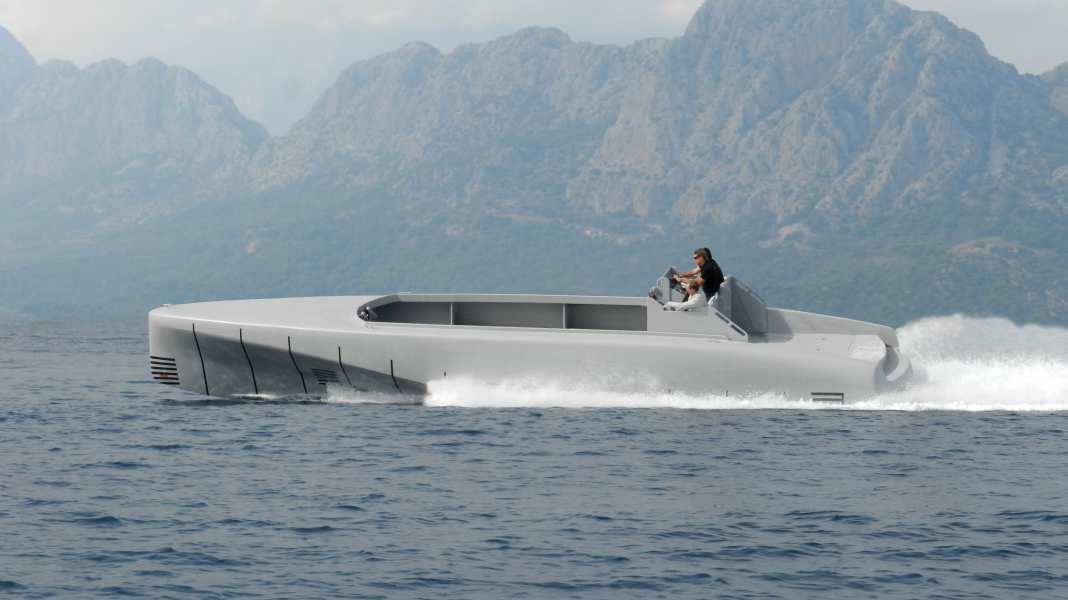 Erste Probefahrten für „Granturismo" von Silver Arrows Marine