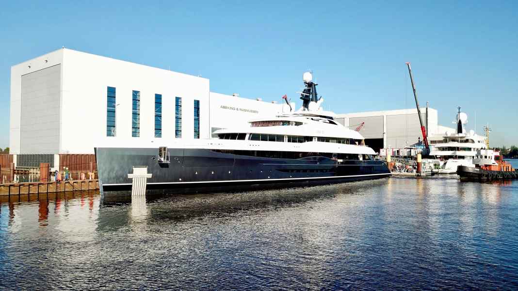 74-Meter-Launch bei Abeking & Rasmussen
