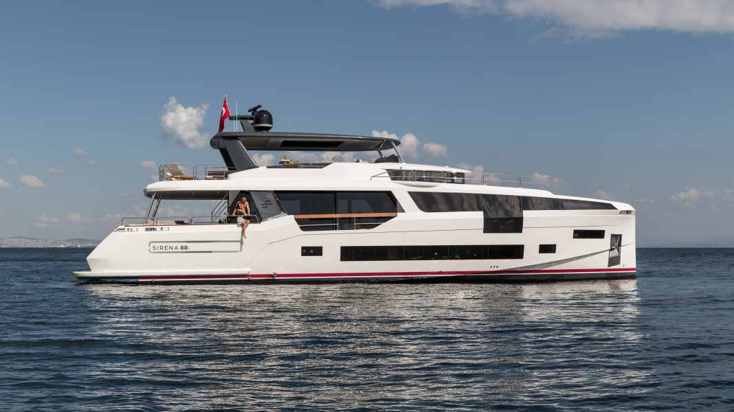Sirena launches 27-metre flagship