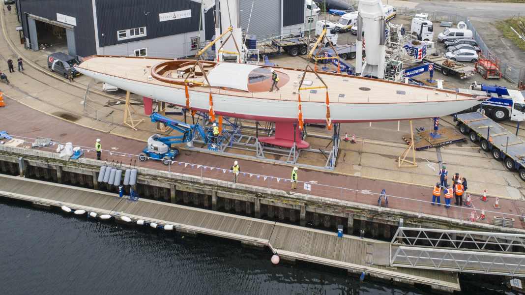 34 mètres de bois de Spirit Yachts