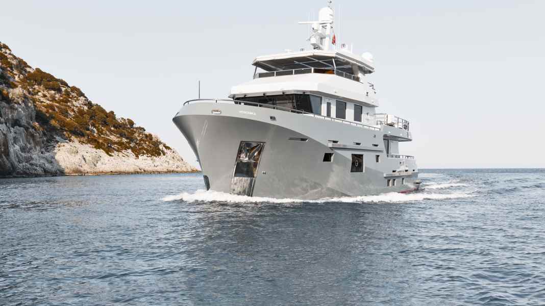 Bering 77 delivered