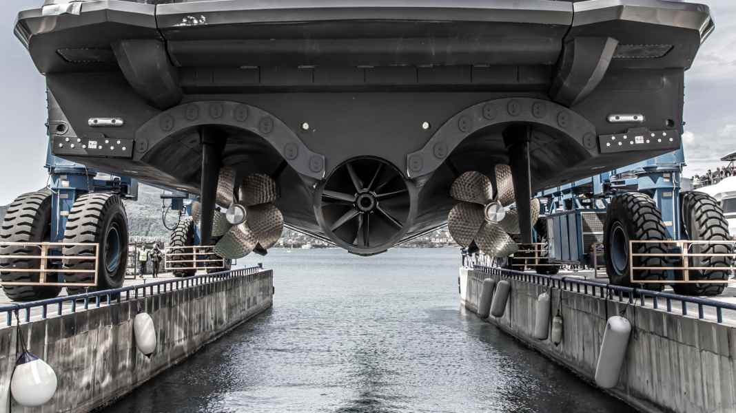 42 metre glider from Baglietto