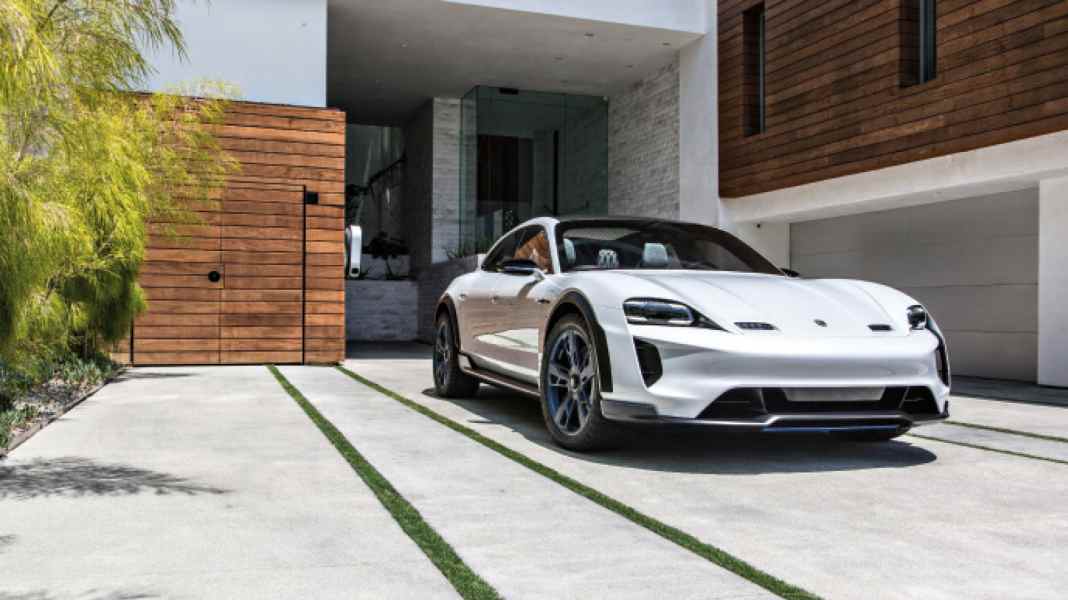 Porsche Mission E Cross Turismo: SUV und Saubermann