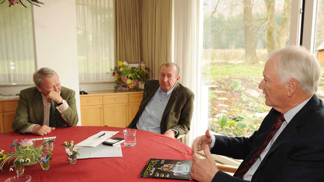 Essay: Menschen interessieren sich für Menschen – Das Porsche Klassik-Magazin