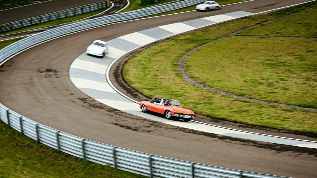 Porsche-Community: Dudes, Start Your Engine
