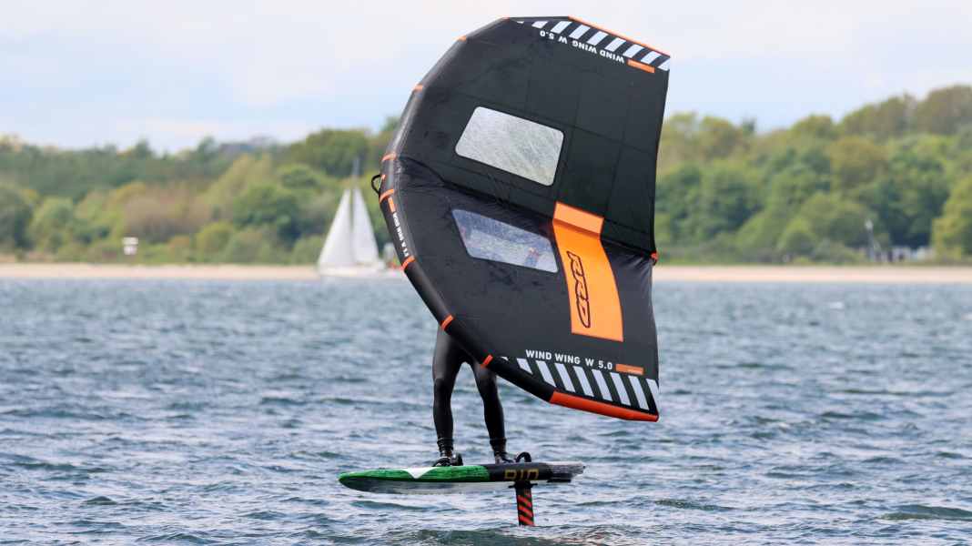 Wingfoil all-rounder on test: RRD Wind Wing 5.0