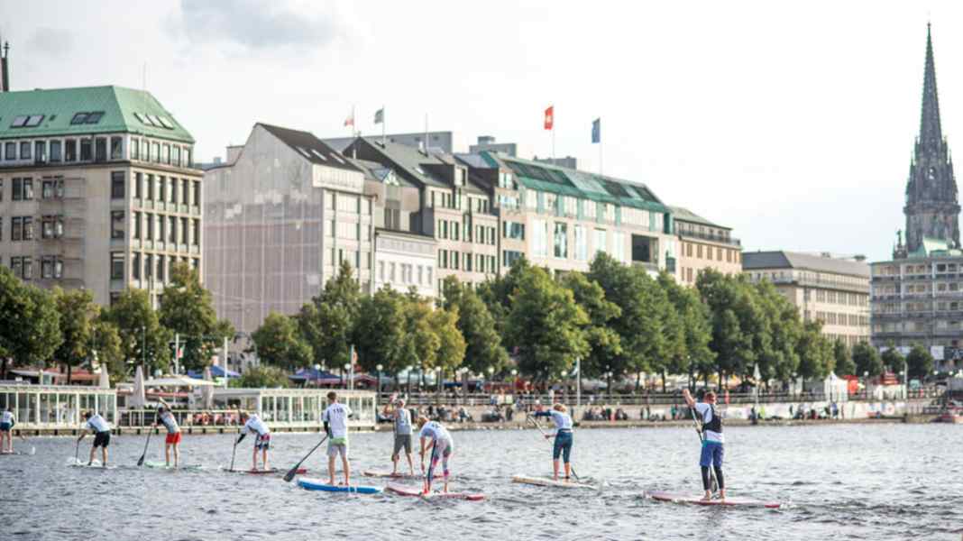 Ahoi SUP Hamburg: Paulina Herpel, Robert Glöckner und Dirk Herpel sind die neuen Hamburger Meister im Stand Up Paddling.
