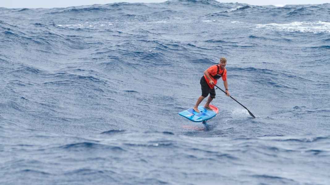 Zane Schweitzer stellt Weltrekord mit SUP Foil auf