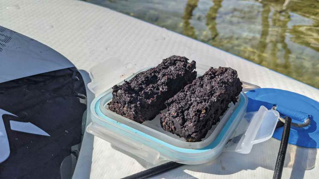 Superfood for the SUP tour: pea brownies