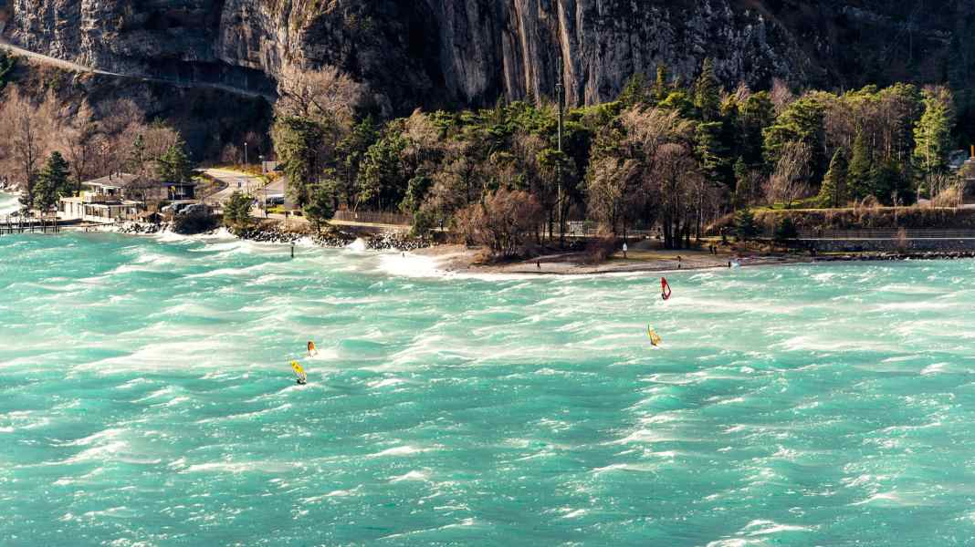 Schweiz: 50-Knoten-Tag am Urnersee