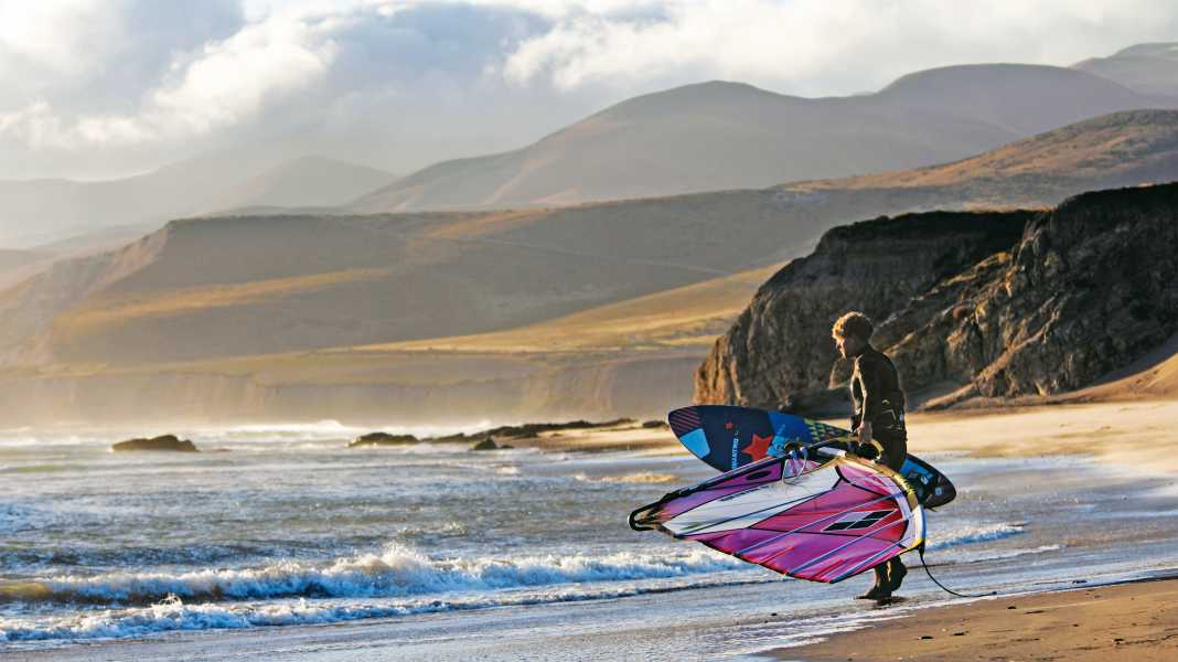 Windsurfing in California: The best spots in the western USA