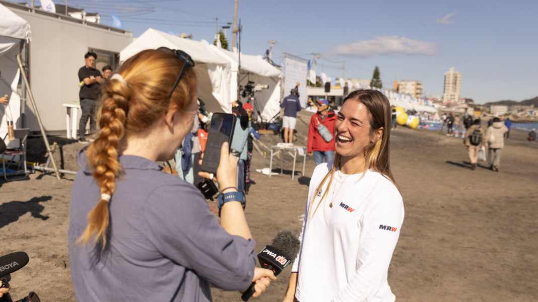 "Unpacking The Boardbags": Blanca Alabau on her career and the emotional rollercoaster surrounding the World Championship title