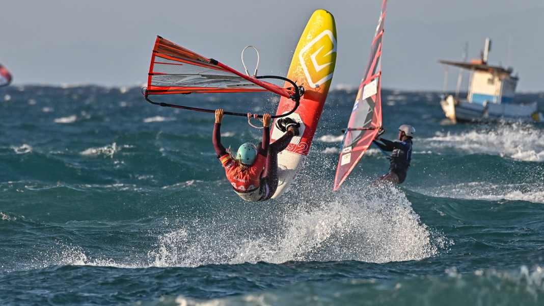Freestyle action in Greece: FPT event in Paros attracts with perfect wind forecast