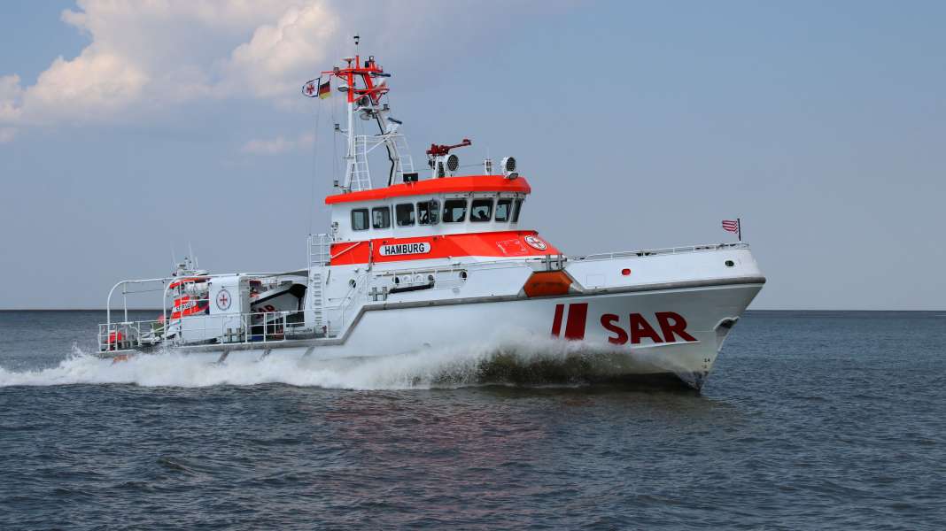 Suchaktion vor Borkum: Vermisster Surfer nach einer Nacht auf der Nordsee wieder an Land