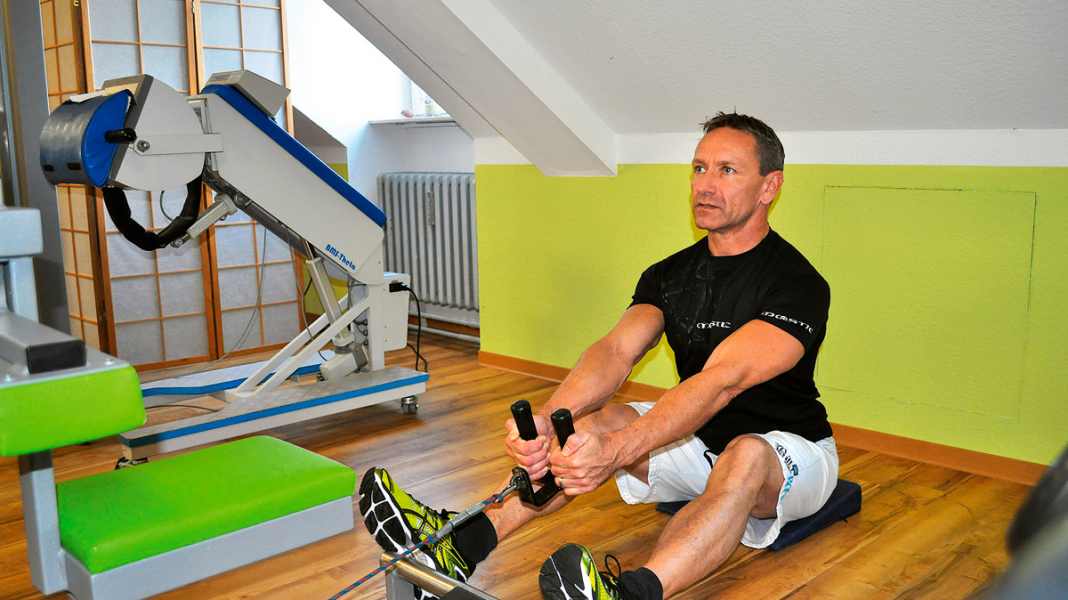 Training für Windsurfer: Die besten Übungen fürs Fitness-Studio