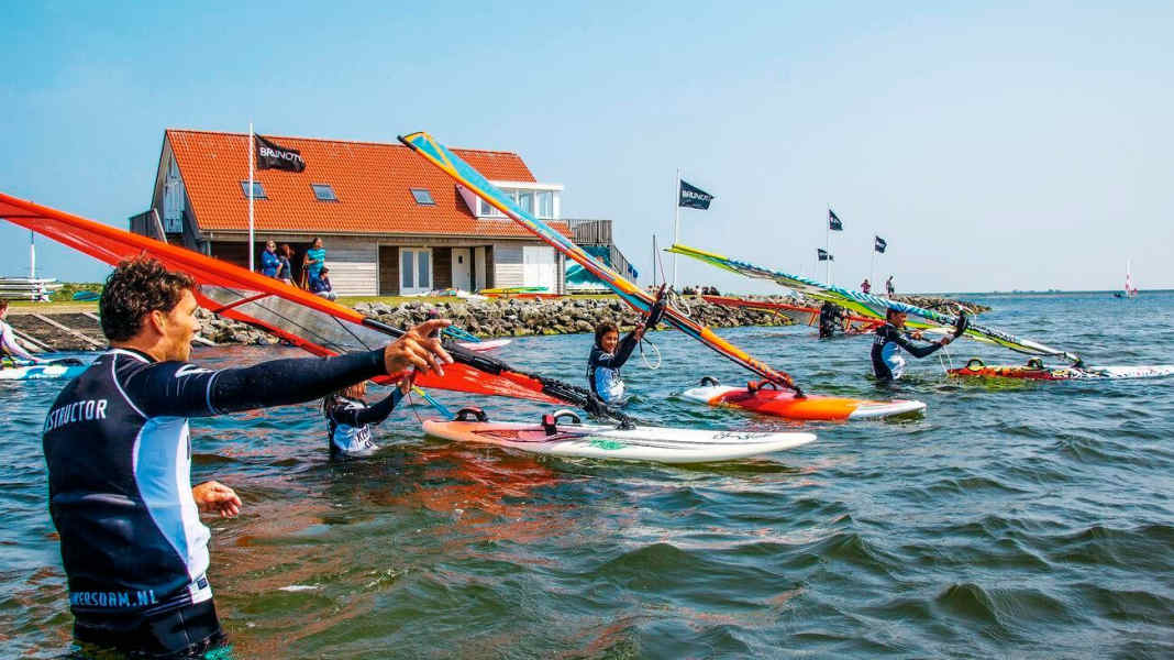 Brouwersdam: Der Windsurf-Spot des Monats für Aufsteiger