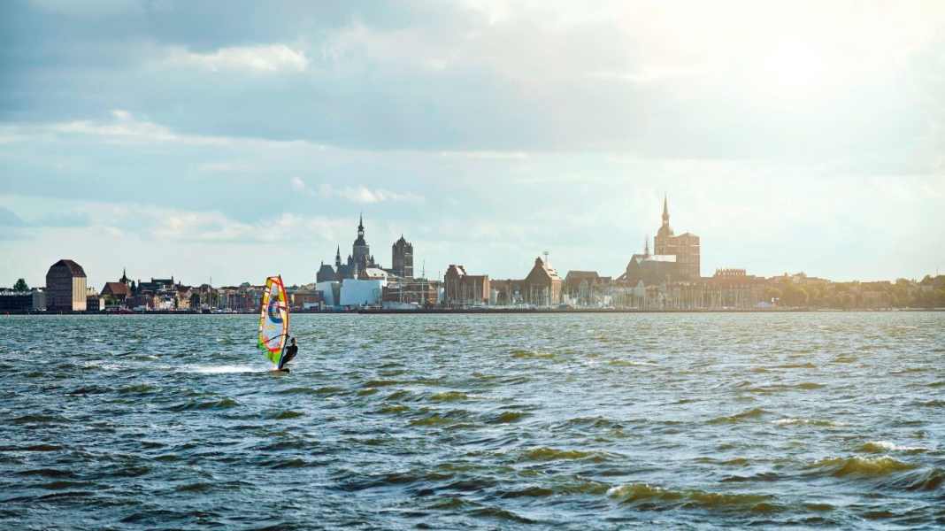 Wieker Bodden: Der Windsurf-Aufsteiger-Spot des Monats