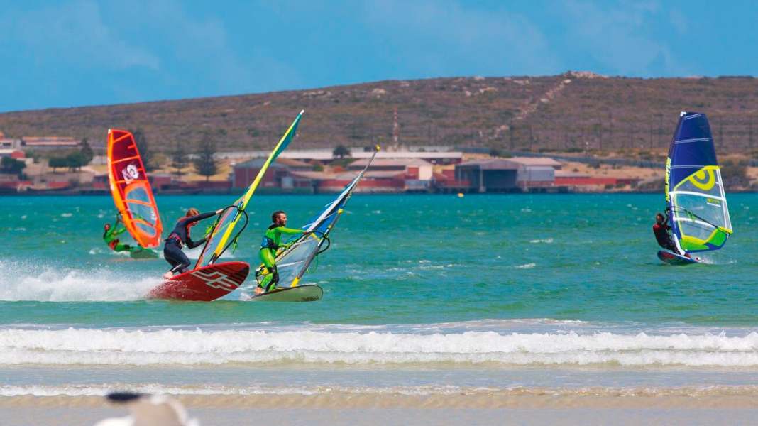 Windsurf Segel Guide – so findest du das richtige Segel zum Windsurfen