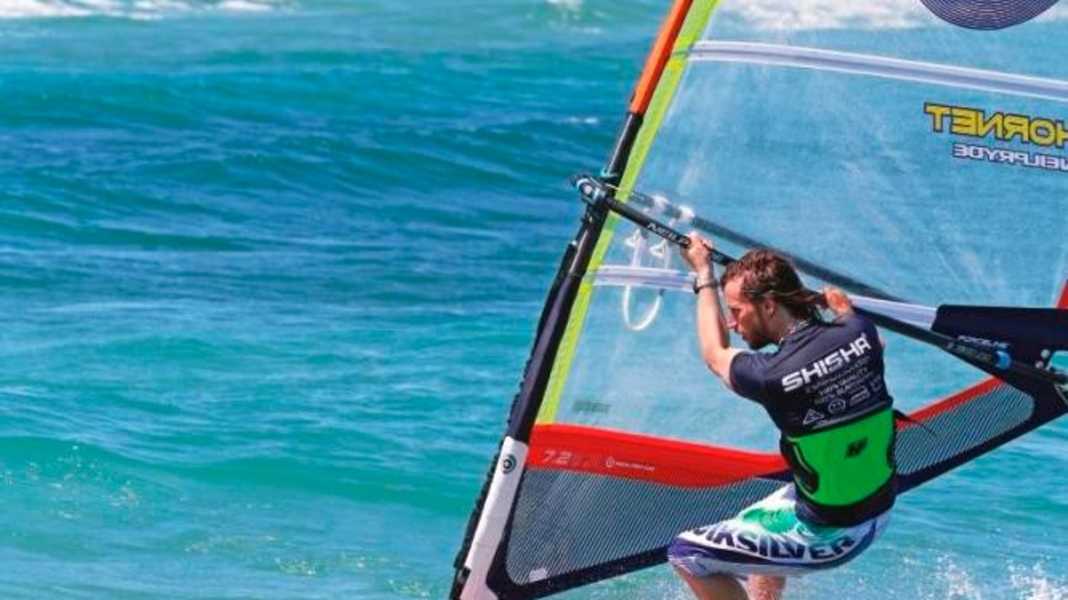 Windsurfing technique: How to stay on course when planing