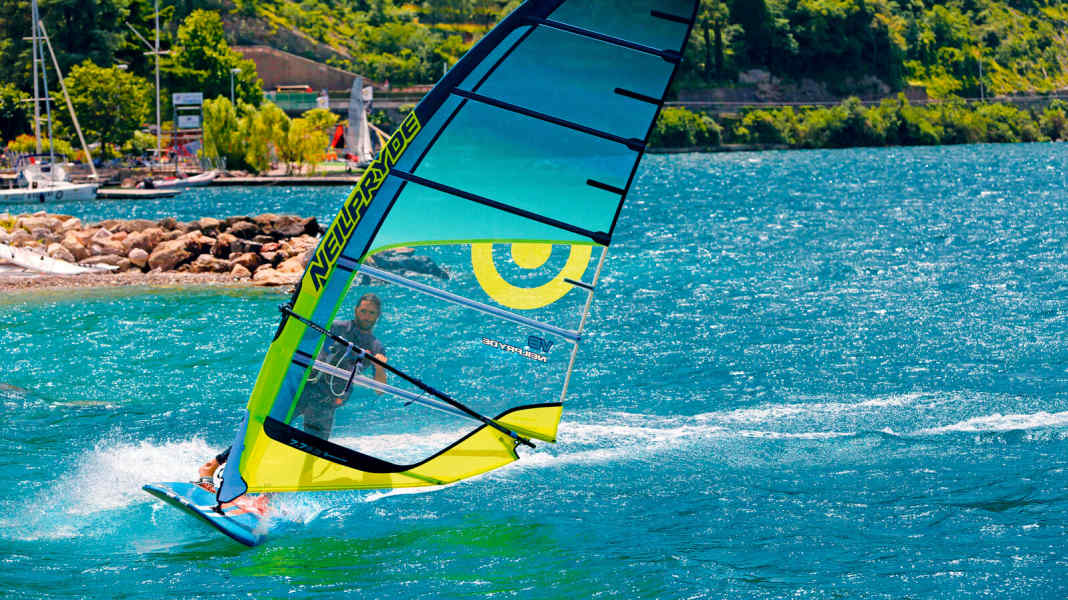 Individual test 2017: Freerace sail Neilpryde V8