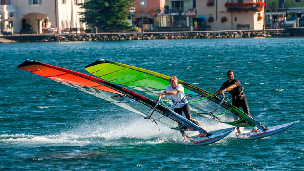 NeilPryde Hornet 7.2 against Hellcat 7.2